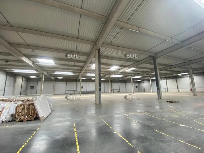 Plus de détails pour Industriel/Logistique à louer