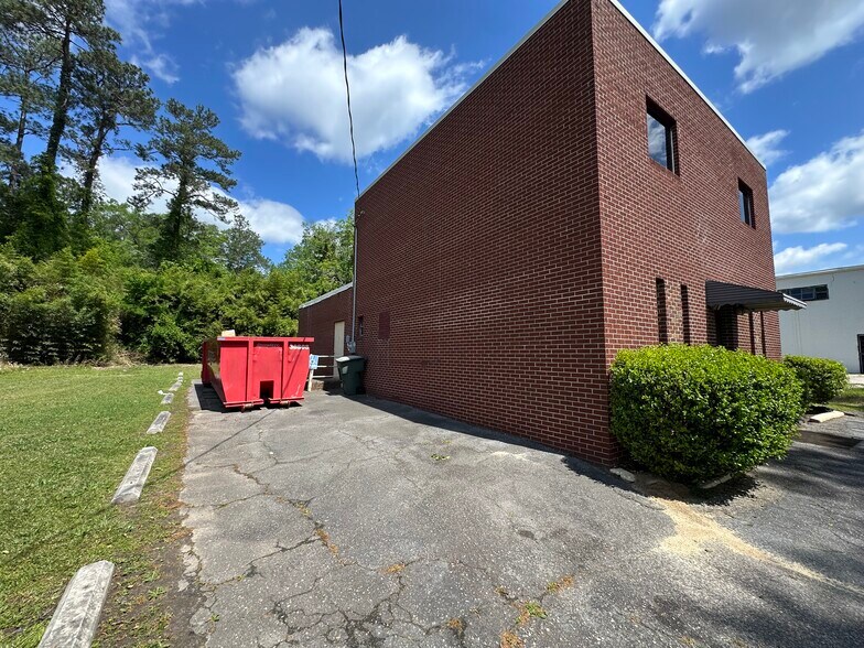 1111 Miller Ave, Columbia, SC à vendre - Photo de l’immeuble – Image 3 sur 17