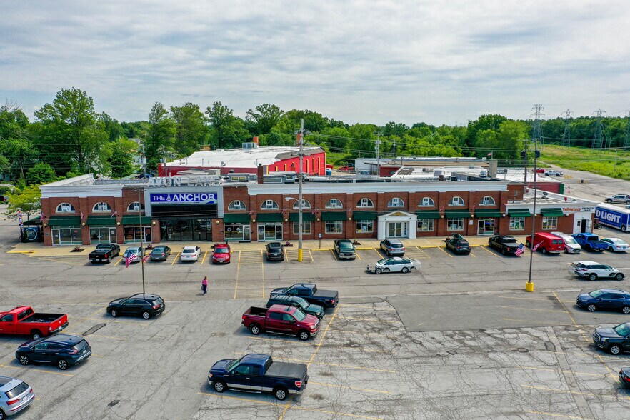 33481-33499 Lake Rd, Avon Lake, OH à louer - Photo principale – Image 2 sur 12