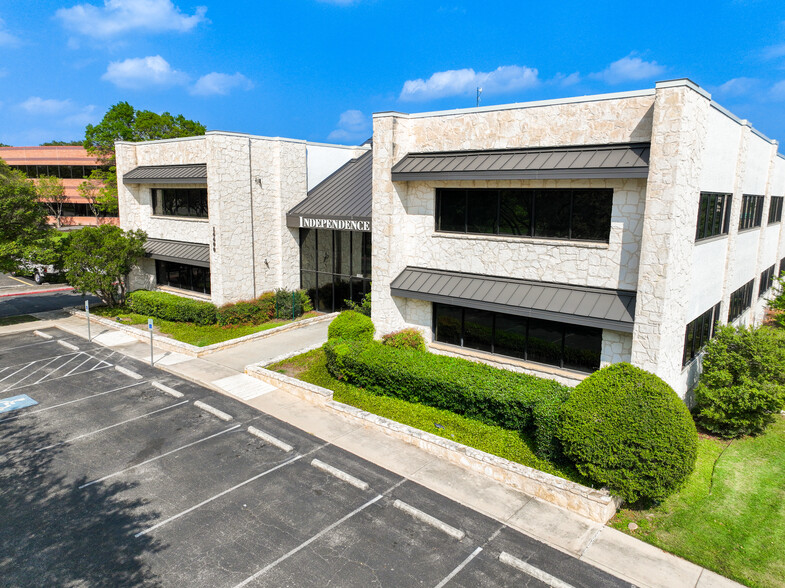 14400 Northbrook Dr., San Antonio, TX à louer - Photo de l’immeuble – Image 3 sur 10