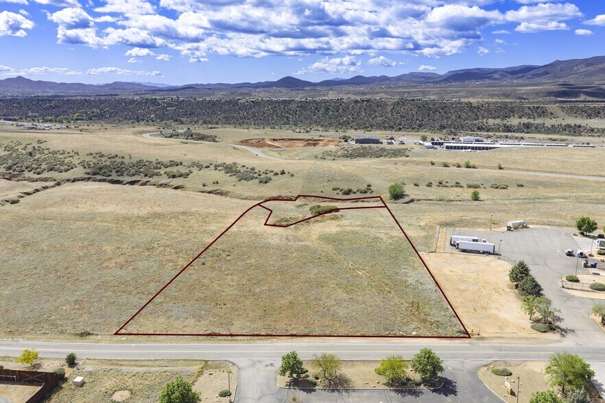 10249 Valley Rd, Prescott Valley, AZ à vendre - Photo de l’immeuble – Image 2 sur 30