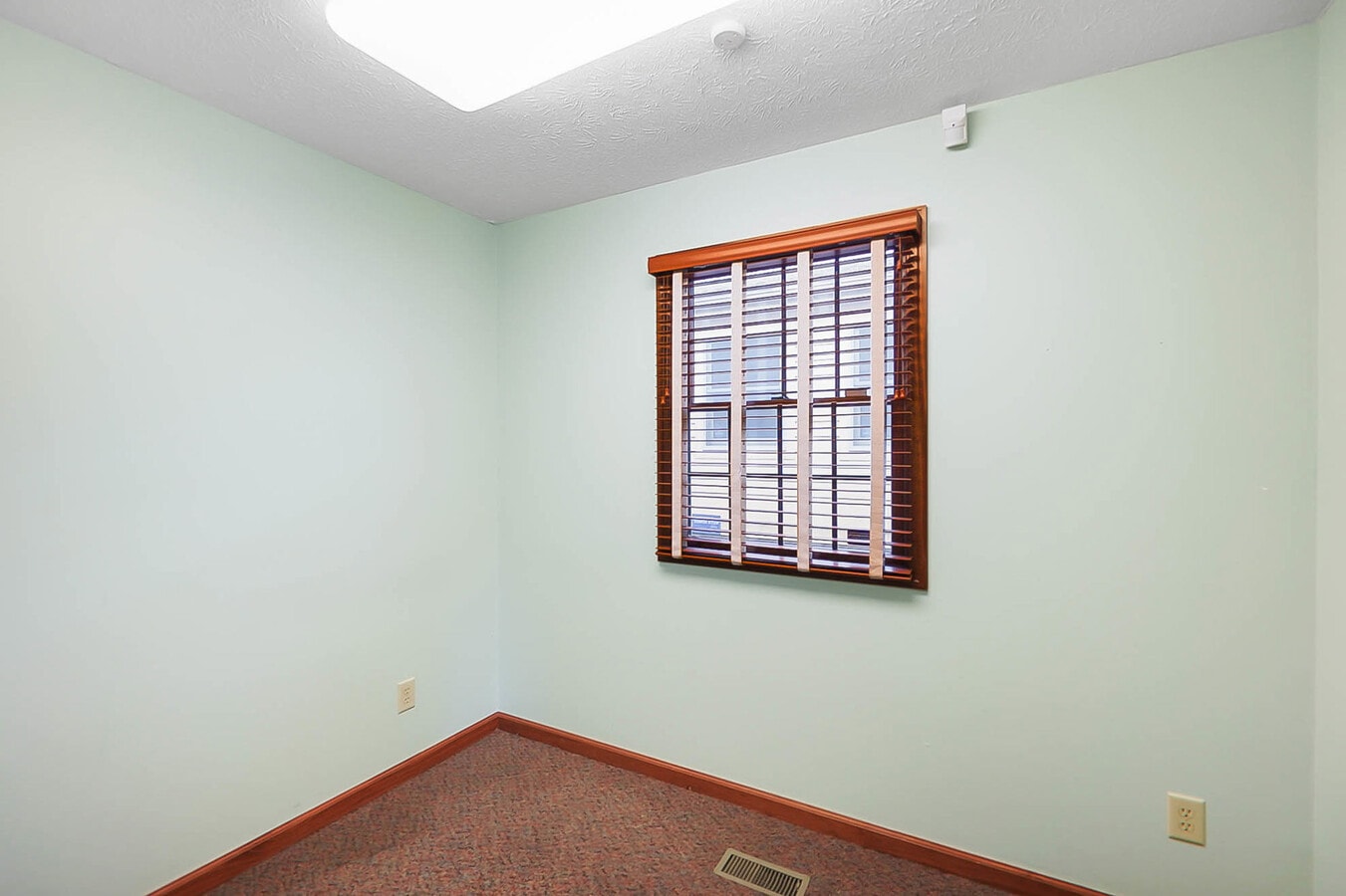 860 E Franklin St, Dayton, OH 45459 - Lot D - - Photo intérieure - Image 2 of 15