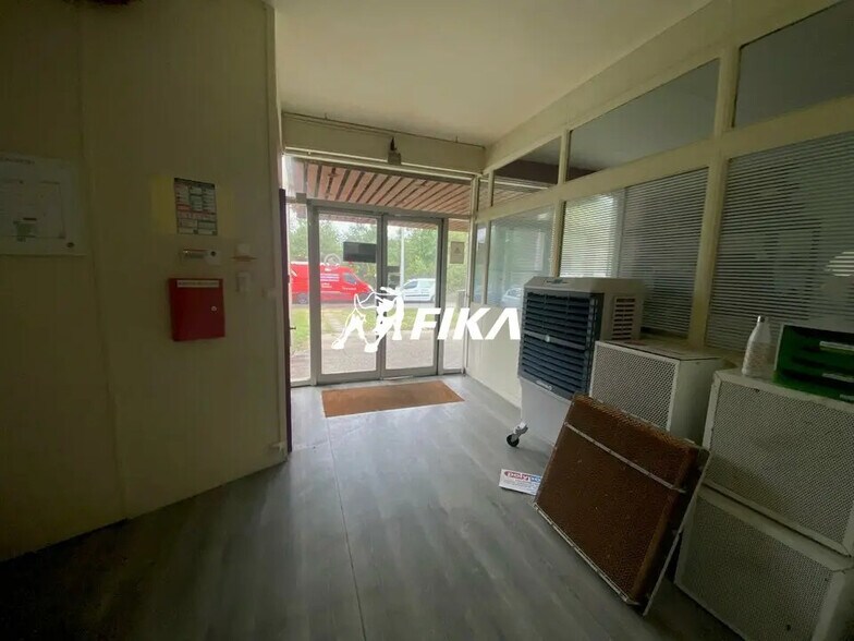 Local d’activités dans Toulouse à louer - Photo de l’immeuble – Image 2 sur 12