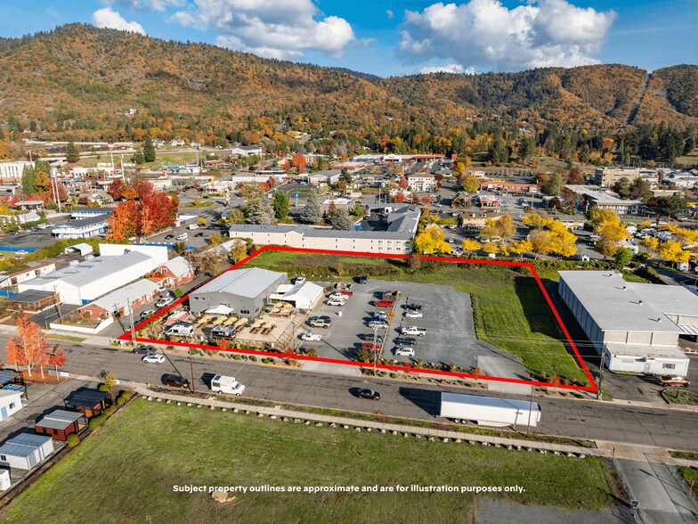 1863 NW Washington Blvd, Grants Pass, OR à vendre - Photo de l’immeuble – Image 3 sur 49