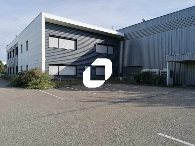 Bureau dans Saint-Priest à louer - Photo de l’immeuble – Image 3 sur 14