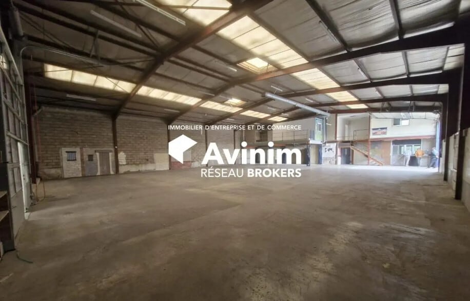 Industriel/Logistique dans Saint-Soupplets à louer - Photo de l’immeuble – Image 1 sur 4