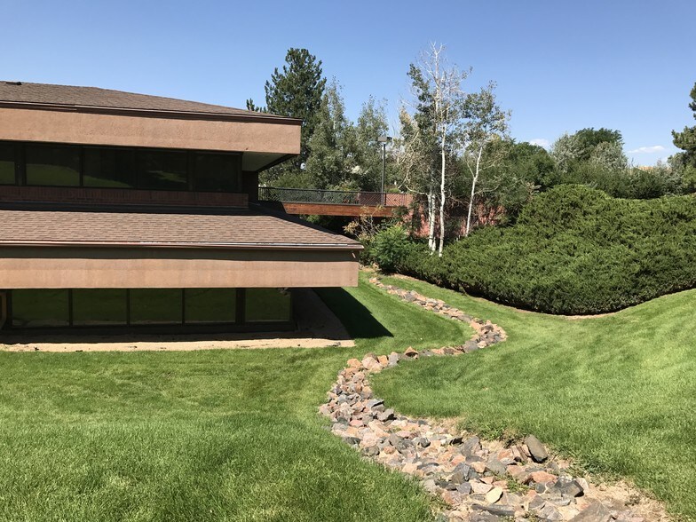 9000 E Chenango Ave, Greenwood Village, CO à louer - Photo de l’immeuble – Image 2 sur 9
