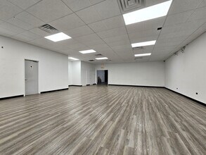 1200-1258 Remington Rd, Schaumburg, IL à louer Photo intérieure– Image 2 sur 25