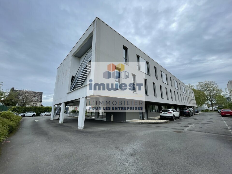 Bureau dans Rennes à louer Photo de l’immeuble– Image 1 sur 4
