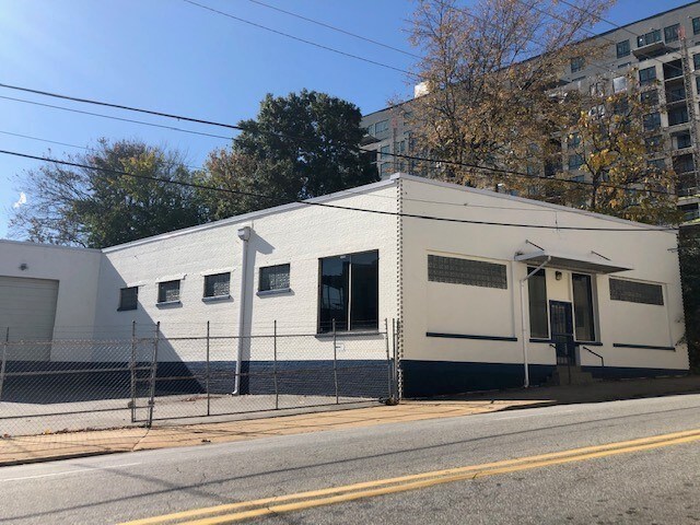 710 NW 10th St, Atlanta, GA à louer - Photo de l’immeuble – Image 2 sur 8