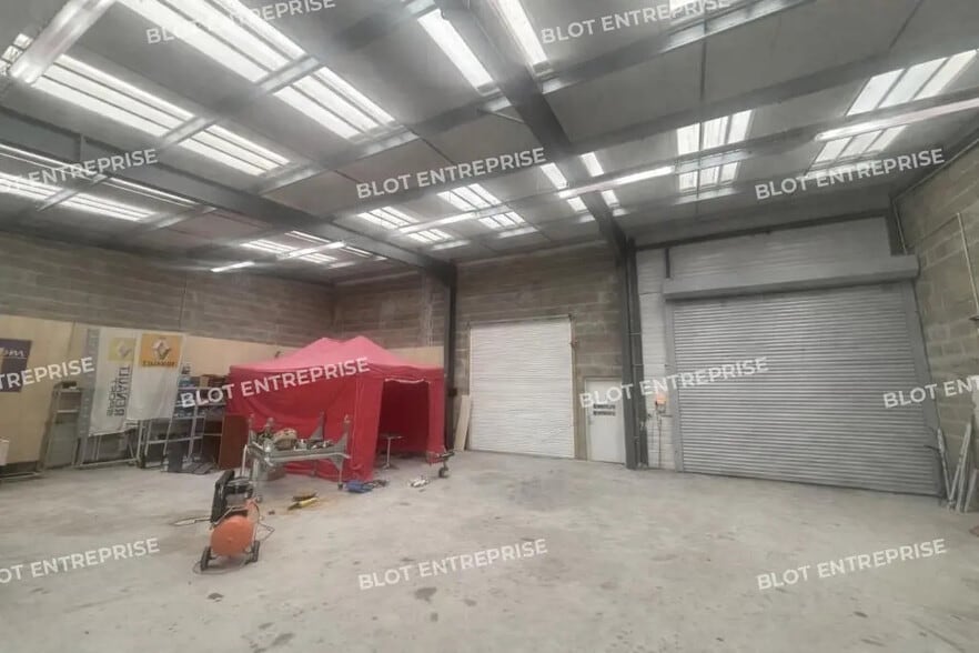 Local d'activités dans Héric à vendre - Photo intérieure – Image 2 sur 3