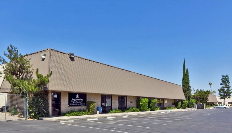 9302-9308 Narnia Dr, Riverside, CA à louer - Photo de l’immeuble – Image 3 sur 6