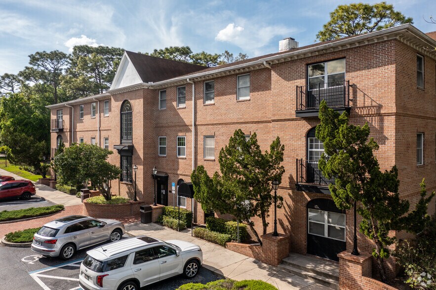 1110 Douglas Ave, Altamonte Springs, FL à louer - Photo principale – Image 1 sur 12