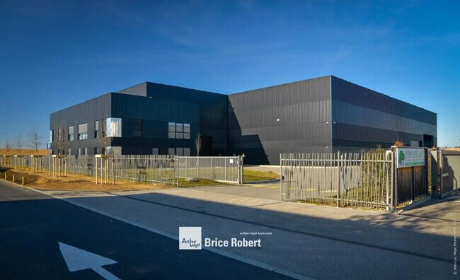 Plus de détails pour 10 Rue Marcel Dassault, Genas - Bureau, Local d'activités à louer