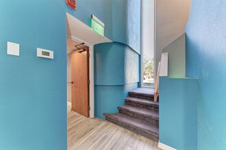 1771 Manatee Ave W, Bradenton, FL à louer Photo intérieure– Image 2 sur 5