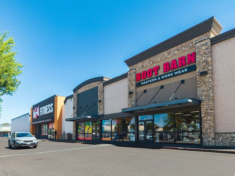870-1132 Biddle Rd, Medford, OR à louer - Photo de l’immeuble – Image 1 sur 7
