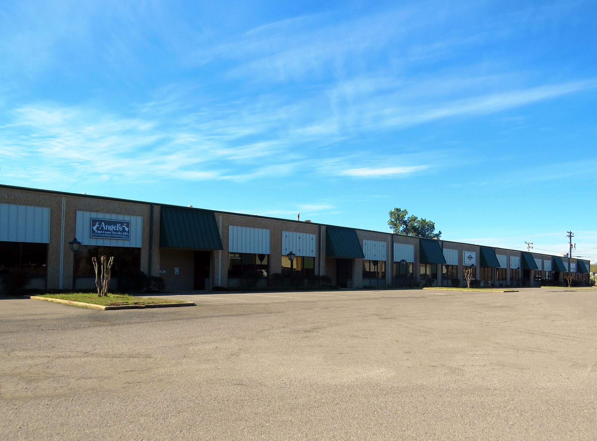 1305 N Hills Blvd, North Little Rock, AR à louer Photo principale– Image 1 sur 7