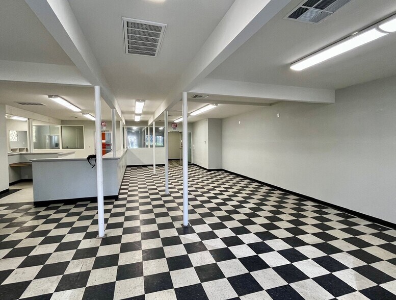 3640 Chicago Ave, Riverside, CA à louer - Photo de l’immeuble – Image 2 sur 7