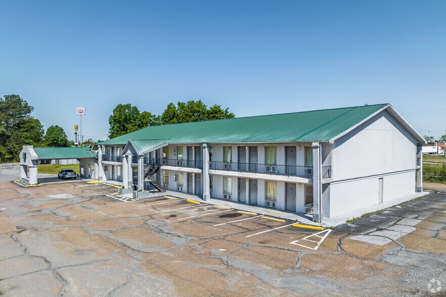 2002 Walker Dr, Brinkley, AR à vendre - Photo de l’immeuble – Image 2 sur 10