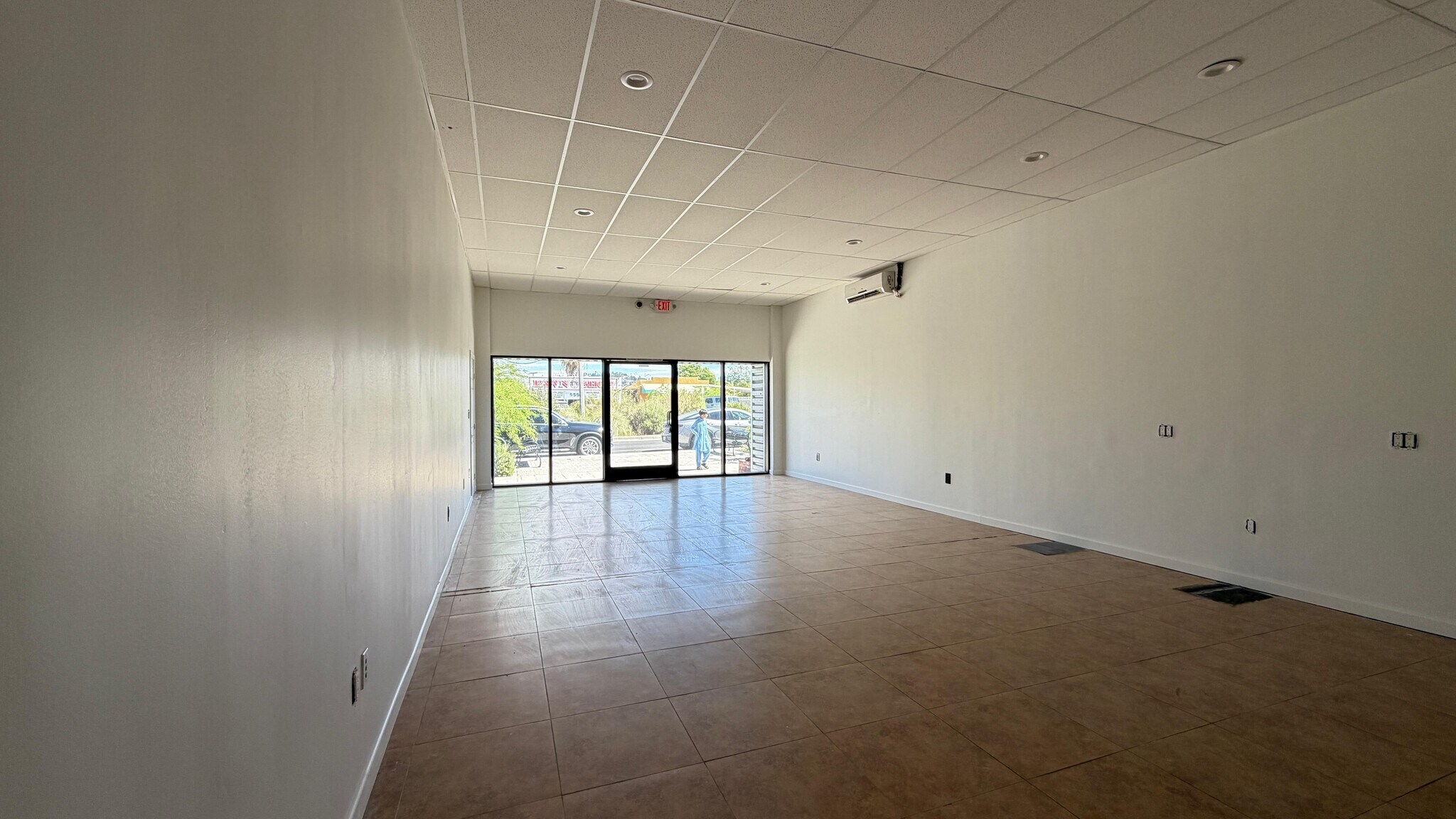 560 El Cajon Blvd, El Cajon, CA à louer Photo de l’immeuble– Image 1 sur 18