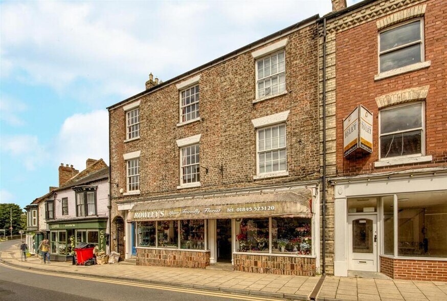 8-10 Millgate, Thirsk à louer - Photo de l’immeuble – Image 2 sur 9