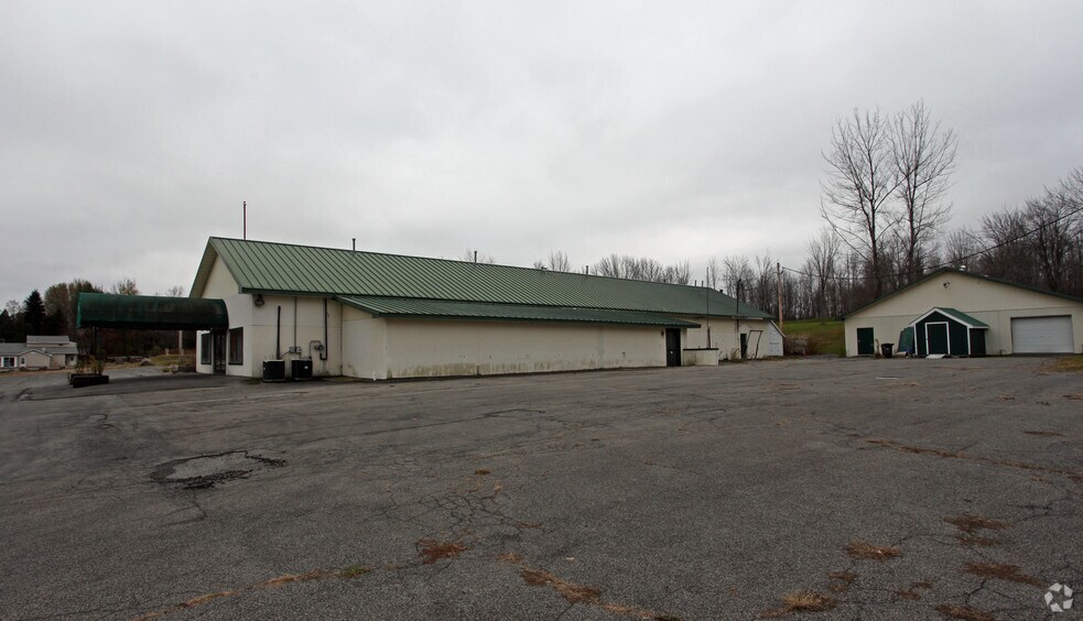 2107 Rt-48, Fulton, NY à vendre - Photo de l’immeuble – Image 1 sur 15
