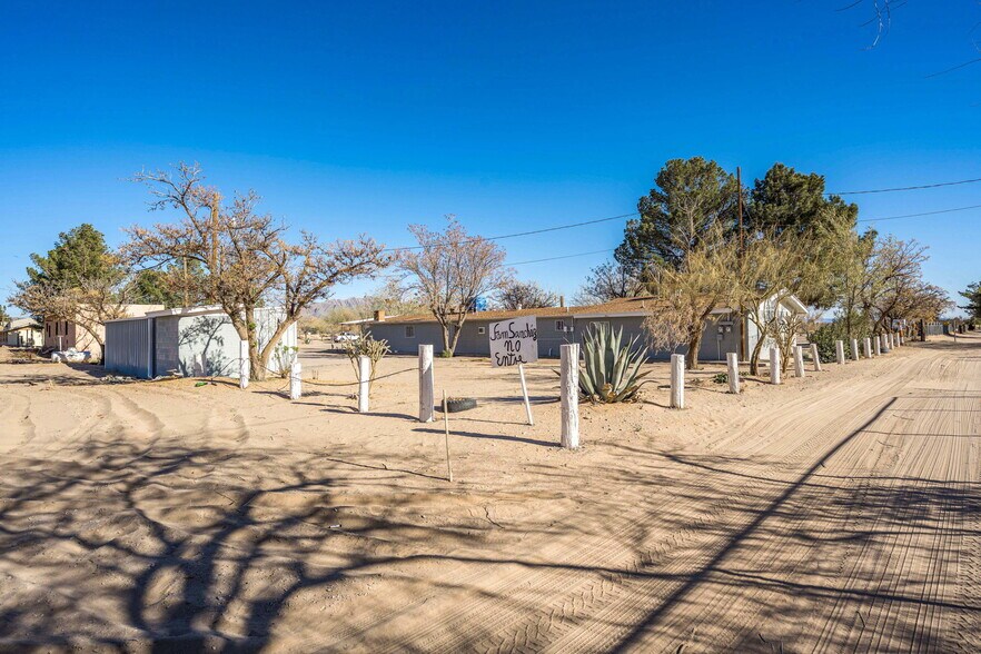 370 E Ohara Rd, Anthony, NM à vendre - Photo de l’immeuble – Image 2 sur 6