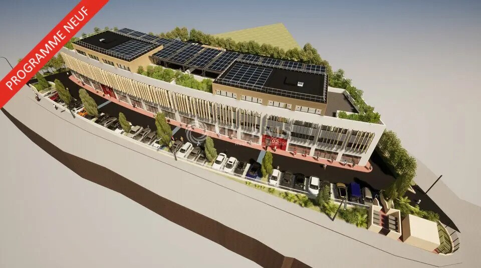 Local commercial dans  à vendre - Photo de l’immeuble – Image 2 sur 7