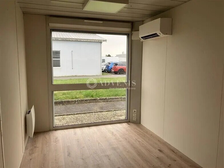 Bureau dans Bourges à louer - Photo de l’immeuble – Image 3 sur 4