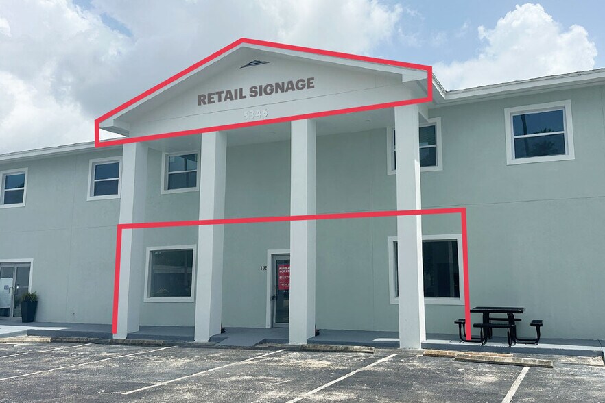 5354 Main St, New Port Richey, FL à louer - Photo de l’immeuble – Image 1 sur 2