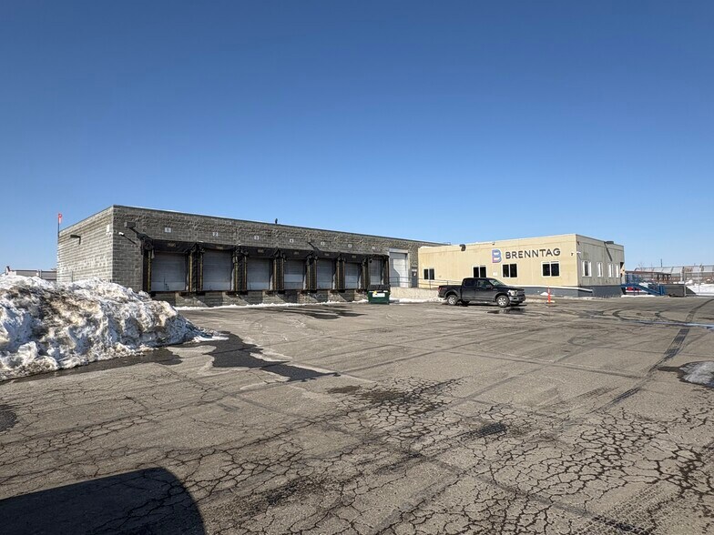 431 E 104th Ave, Anchorage, AK à louer - Photo de l’immeuble – Image 1 sur 20