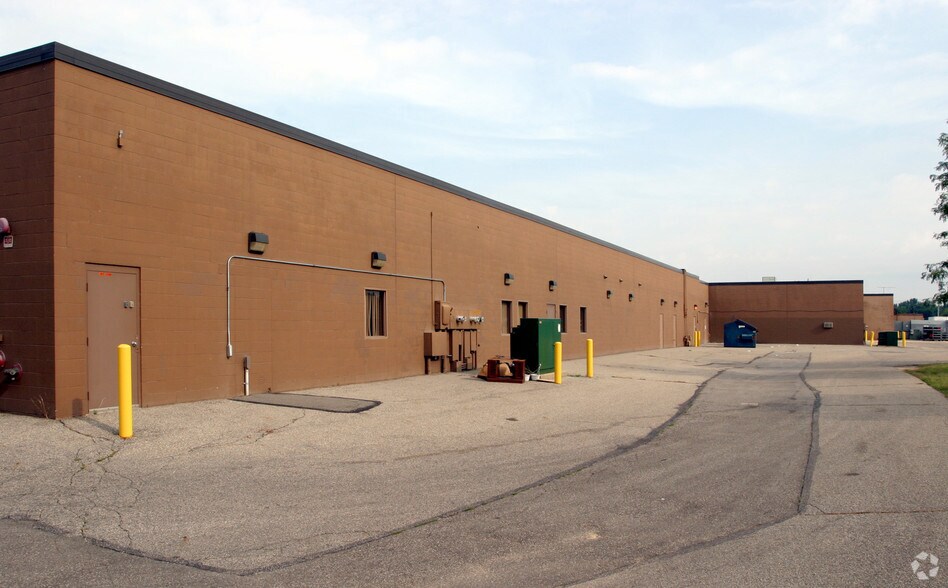 5270-5296 Eastern Ave SE, Kentwood, MI à louer - Photo de l’immeuble – Image 3 sur 28