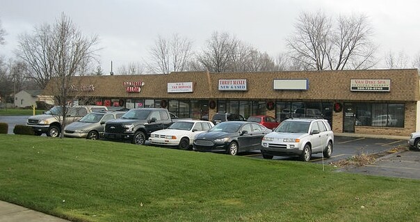 42430-42490 Van Dyke Ave, Sterling Heights, MI à louer - Photo principale – Image 2 sur 3