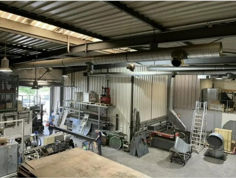 Local d’activités dans Bondy à louer - Photo intérieure – Image 3 sur 8