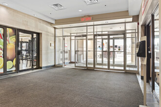 885 Meadowlands Dr, Ottawa, ON à louer Hall d’entrée– Image 2 sur 3