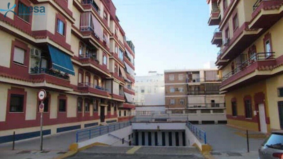 Local commercial dans Huelva à louer - Photo de l’immeuble – Image 2 sur 8