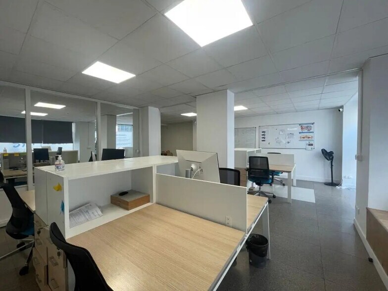 24 Rue De Châteaudun, Paris à louer - Photo de l’immeuble – Image 3 sur 10