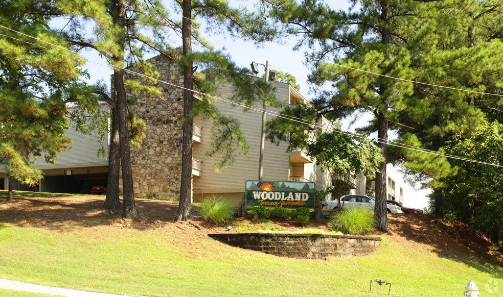 1701 Skyline Dr, North Little Rock, AR à vendre - Photo de l’immeuble – Image 3 sur 74