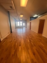 1105 W Chicago Ave, Chicago, IL à louer Photo intérieure– Image 1 sur 41