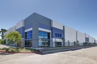 NEC Madera Rd & Easy St, Simi Valley, CA à louer Photo de l’immeuble– Image 2 sur 13