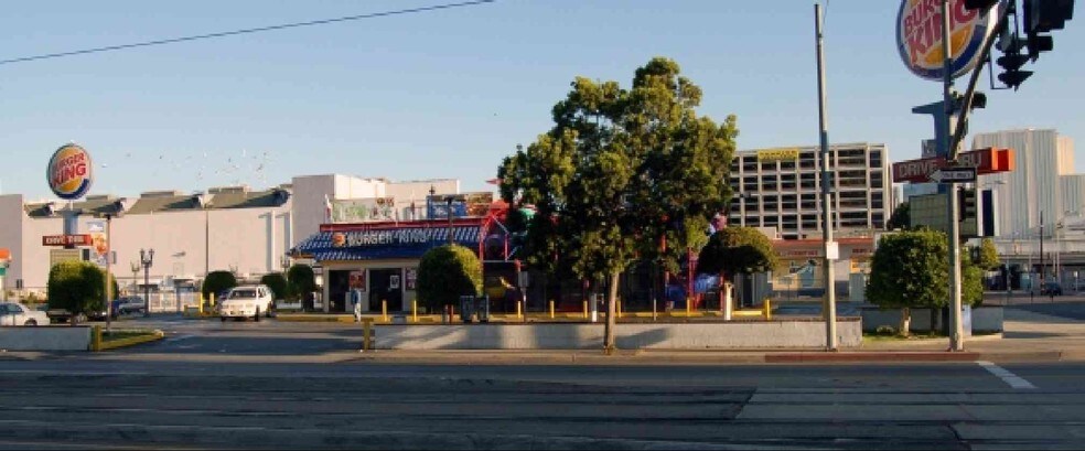 233 W Washington Blvd, Los Angeles, CA à vendre - Photo de l’immeuble – Image 2 sur 4