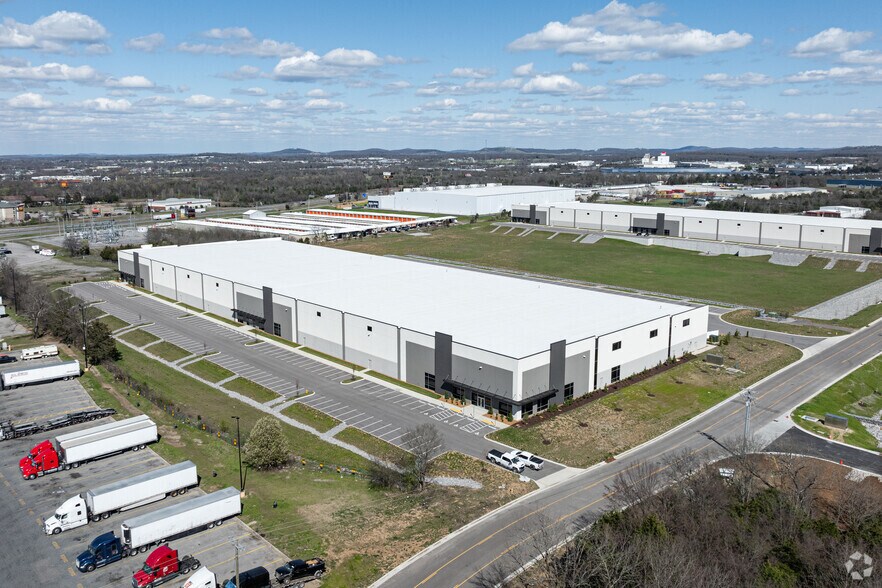 200 Alligood Way, Lebanon, TN à louer - Photo de l’immeuble – Image 2 sur 8