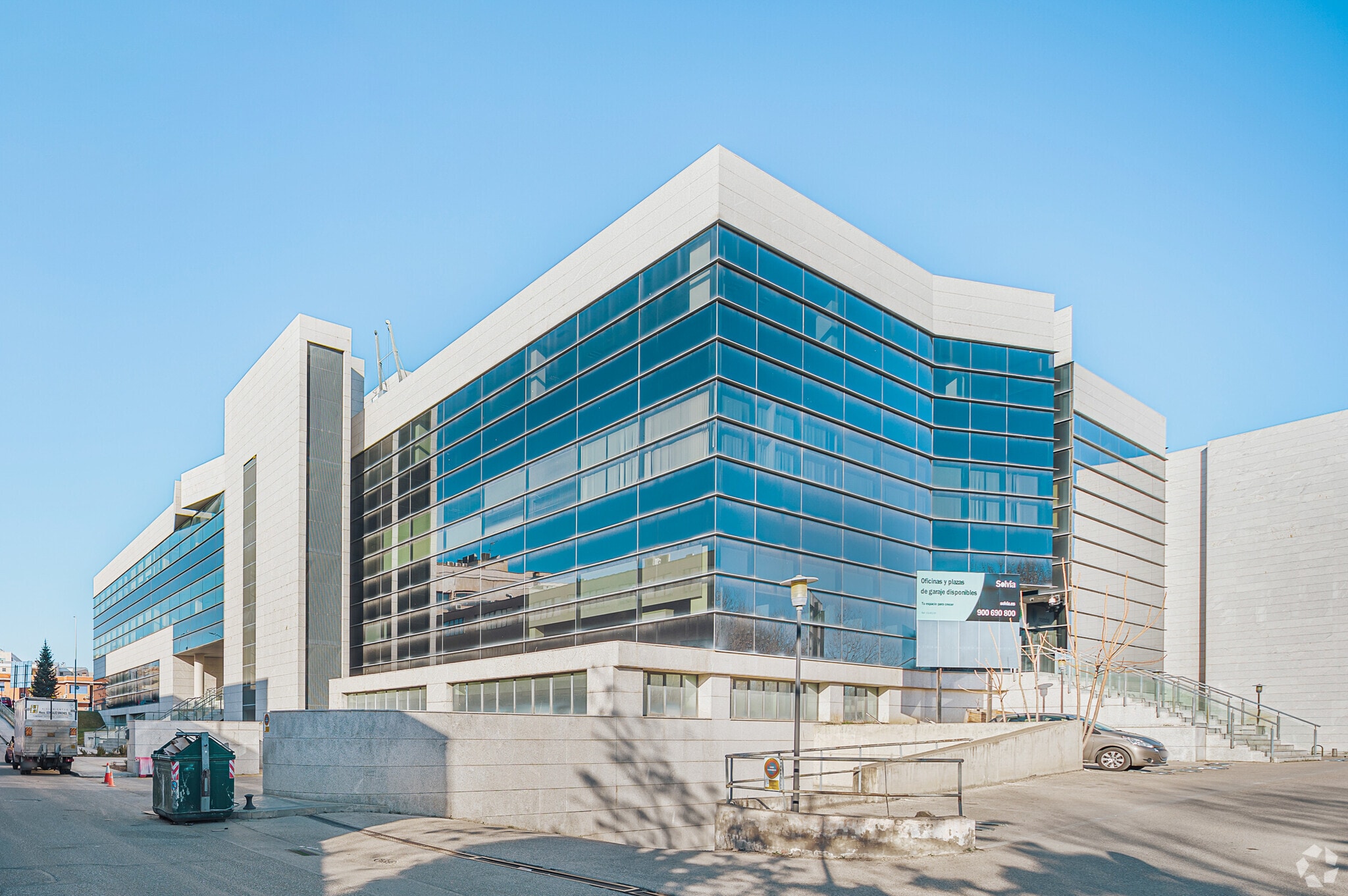 Bureau dans Alcobendas, Madrid à louer Photo principale– Image 1 sur 6