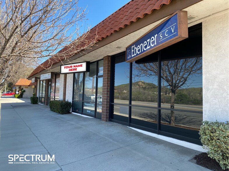 22820-22830 Soledad Canyon Rd, Santa Clarita, CA à louer - Photo de l’immeuble – Image 2 sur 5