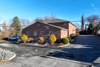 Plus de détails pour 725 W Main St, Jamestown, NC - Bureau à louer