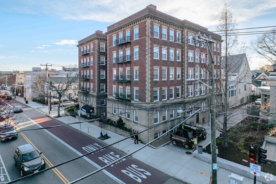36 College Ave, Somerville, MA à vendre - Photo de l’immeuble – Image 2 sur 5