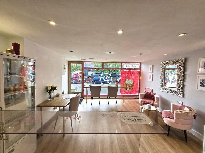 17-19 Westerham, Westerham à vendre - Photo de l’immeuble – Image 2 sur 12