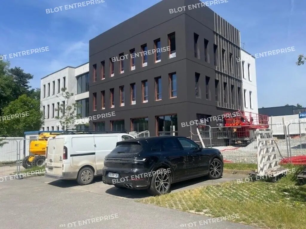Bureau dans Ploërmel à vendre Photo de l’immeuble– Image 1 sur 5