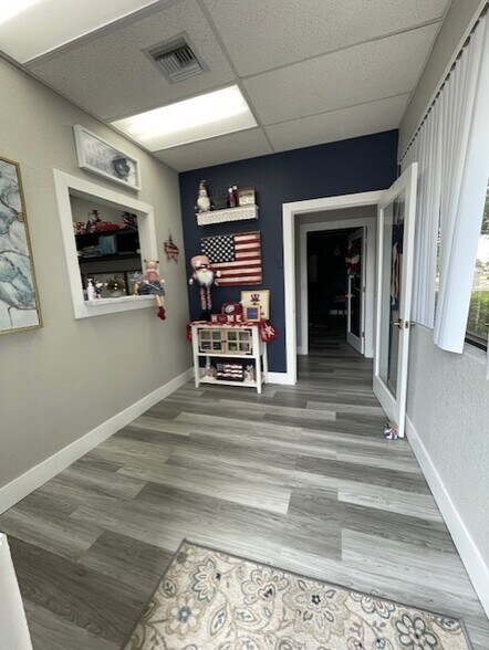 5400 S University Dr, Davie, FL à louer - Photo de l’immeuble – Image 2 sur 18