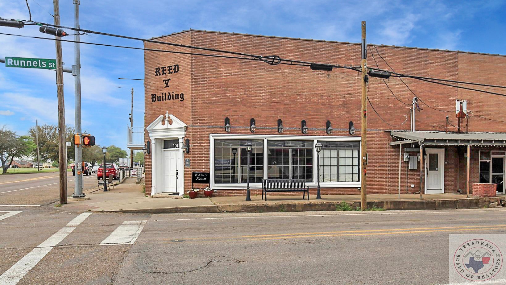 101 Runnels St, De Kalb, TX à vendre Photo principale– Image 1 sur 25